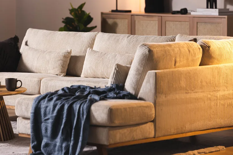 Copenhagen 4-sits Högervänd L-formad Schäslongsoffa i Manchester - Beige - Möbler - Vardagsrum - Soffor - Divansoffa & schäslong