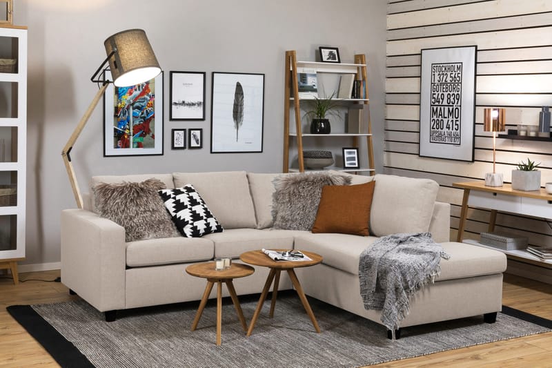 Crazy 3-sits Högervänd L-formad Schäslongsoffa i Tyg - Beige - Möbler - Vardagsrum - Soffor - Divansoffa & schäslong