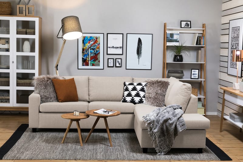 Crazy 3-sits Högervänd L-formad Schäslongsoffa i Tyg - Beige - Möbler - Vardagsrum - Soffor - Divansoffa & schäslong