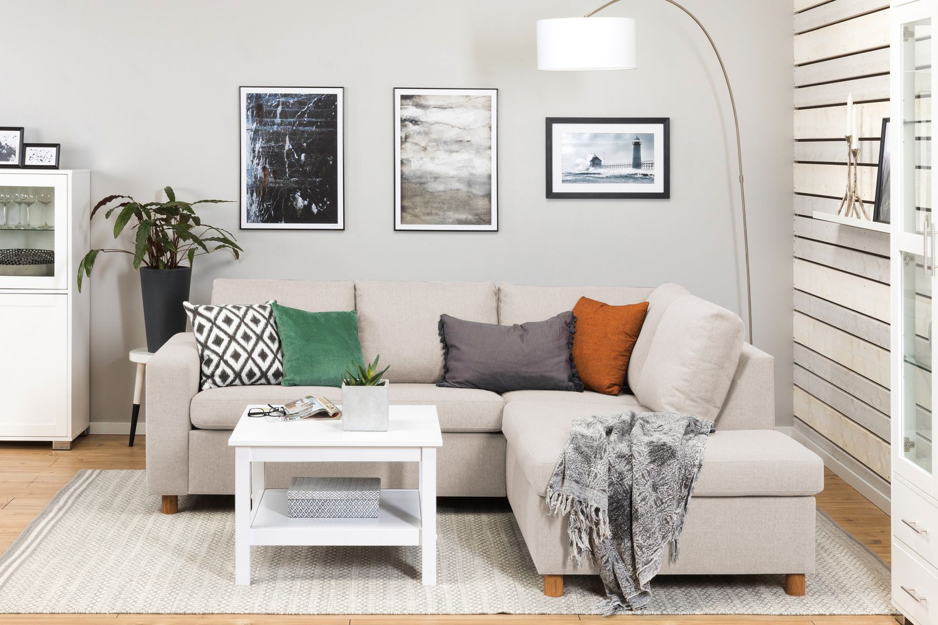 Crazy 3-sits Högervänd L-formad Schäslongsoffa i Tyg - Beige - Möbler - Vardagsrum - Soffor - Divansoffa & schäslong