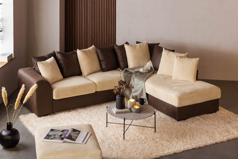 Cuba 4-sits Högervänd L-formad Schäslongsoffa i Manchester/Konstläder inkl Kuvertkuddar - Brun / Beige - Möbler - Vardagsrum - Soffor - Divansoffa & schäslong