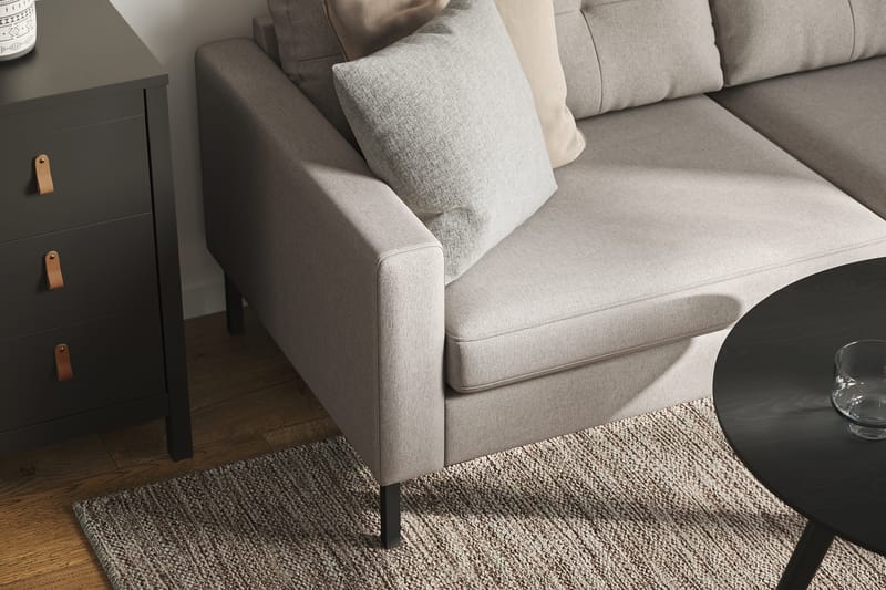 Frillestad 4-sits Högervänd L-formad Schäslongsoffa i Tyg - Beige - Möbler - Vardagsrum - Soffor - Divansoffa & schäslong
