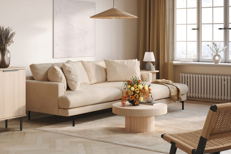 Menard 4-sits Högervänd L-formad Divansoffa i Manchester - Beige - Möbler - Vardagsrum - Soffor - Divansoffa & schäslong