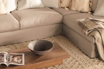 Menard 4-sits Högervänd L-formad Djup Schäslongsoffa i Tyg - Beige - Möbler - Vardagsrum - Soffor - Divansoffa & schäslong