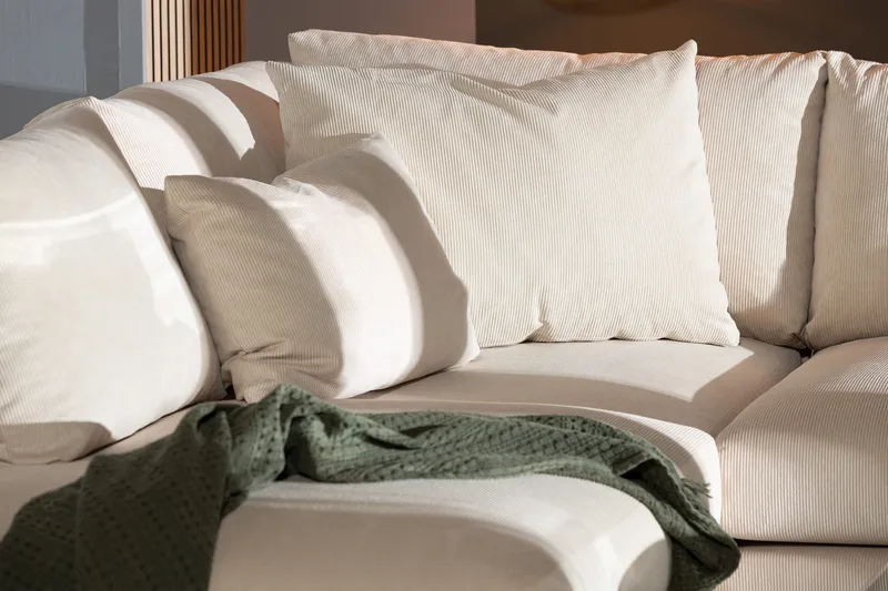 Menard 4-sits Vänstervänd L-formad Djup Schäslongsoffa i Manchester - Beige - Möbler - Vardagsrum - Soffor - Divansoffa & schäslong