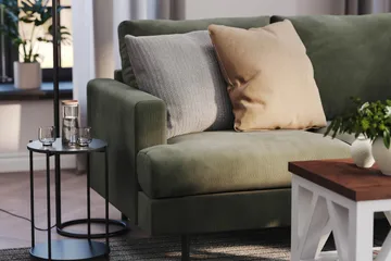Menard Compact 3-sits Högervänd L-formad Divansoffa i Manchester - Mörkgrön - Möbler - Vardagsrum - Soffor - Divansoffa & schäslong