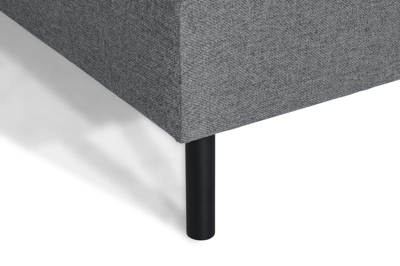 Peppe 4-sits Högervänd L-formad Schäslongsoffa i Tyg - Ljusgrå - Möbler - Vardagsrum - Soffor - Divansoffa & schäslong