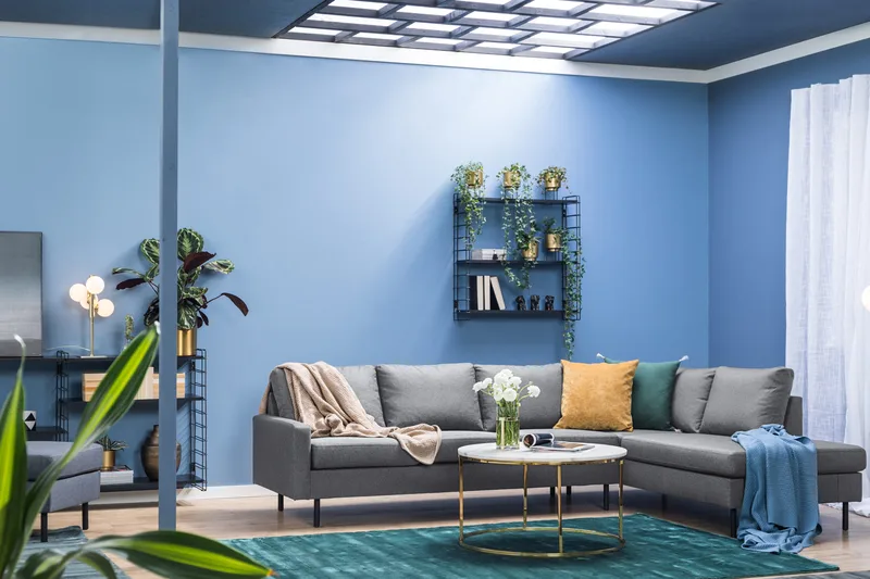 Peppe 4-sits Högervänd L-formad Schäslongsoffa i Tyg - Ljusgrå - Möbler - Vardagsrum - Soffor - Divansoffa & schäslong