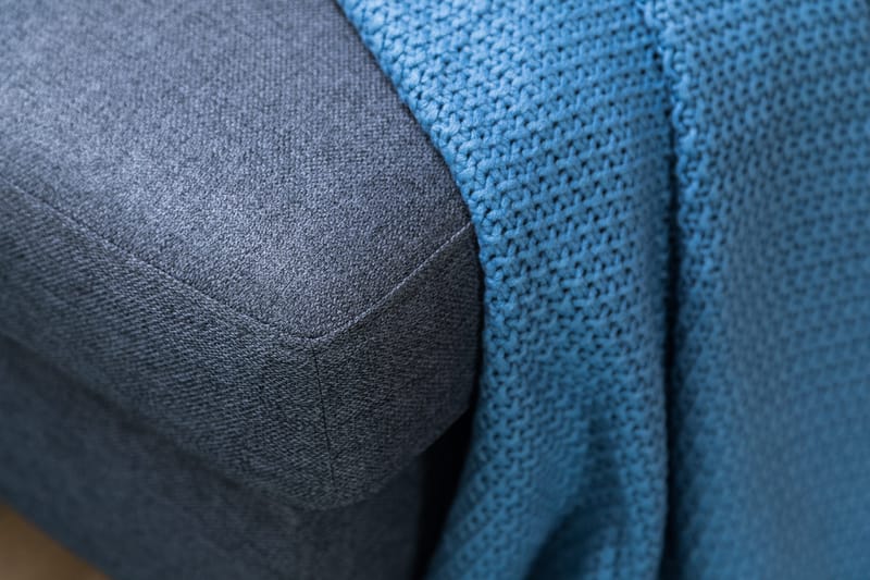 Peppe 4-sits Högervänd L-formad Schäslongsoffa i Tyg - Mörkgrå - Möbler - Vardagsrum - Soffor - Divansoffa & schäslong