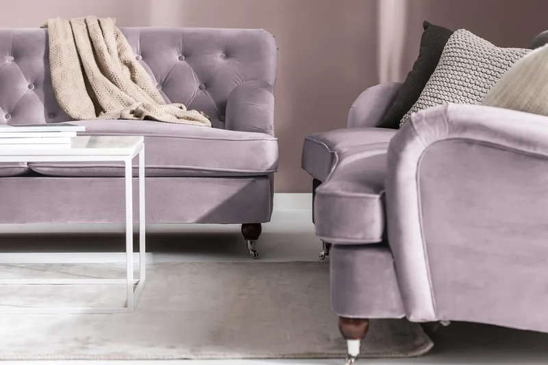 Howard Riviera 3-sits Svängd Sammetssoffa - Lila - Möbler - Vardagsrum - Soffor - Sammetssoffor