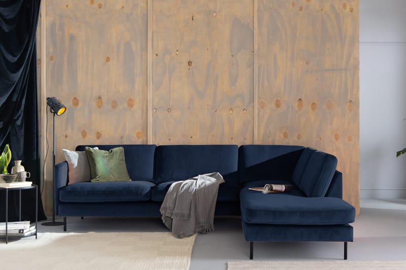 Teodin 2,5-sits Sammetssoffa med Schäslong Höger - Blå - Möbler - Vardagsrum - Soffor - Sammetssoffor