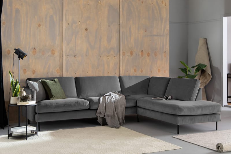 Teodin 2,5-sits Sammetssoffa med Schäslong Höger - Ljusgrå - Möbler - Vardagsrum - Soffor - Sammetssoffor