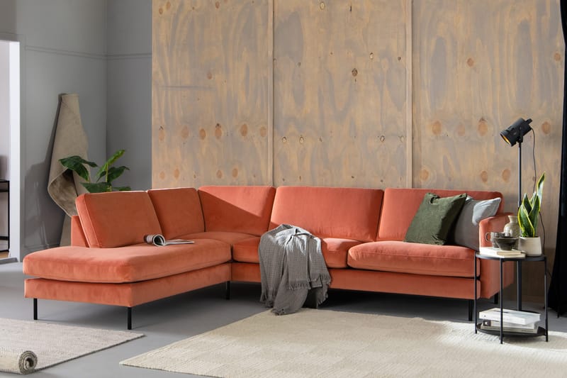 Teodin 2,5-sits Sammetssoffa med Schäslong Vänster - Rosa - Möbler - Vardagsrum - Soffor - Sammetssoffor