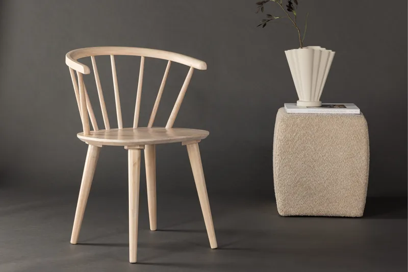 Bobby Karmstol med Armstöd - Vitlaserad / Gummiträ - Möbler - Vardagsrum - Stolar & sittmöbler - Karmstolar