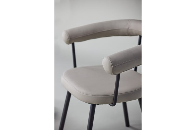 Västerås x Josefin Lustig Karmstol - Offwhite/Svart - Möbler - Vardagsrum - Stolar & sittmöbler - Karmstolar
