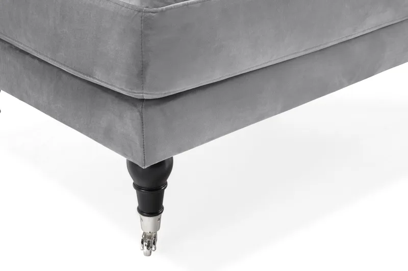 Andrew Fotpall Sammet - Silvergrå/Krom - Möbler - Vardagsrum - Stolar & sittmöbler - Pallar - Fotpall