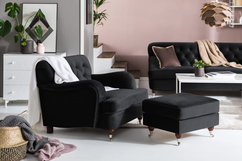 Howard Riviera Fotpall Sammet - Svart - Möbler - Vardagsrum - Stolar & sittmöbler - Pallar - Fotpall