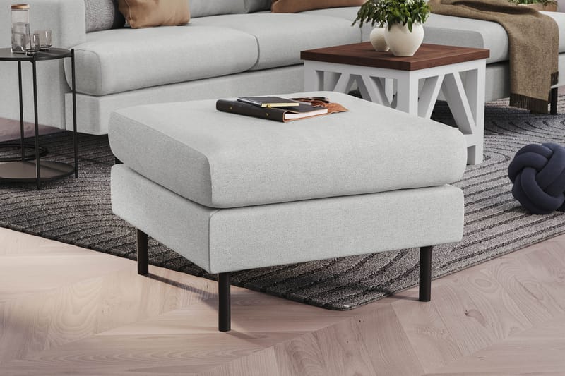 Menard Compact Fotpall 68 cm - Ljusgrå - Möbler - Vardagsrum - Stolar & sittmöbler - Pallar - Fotpall