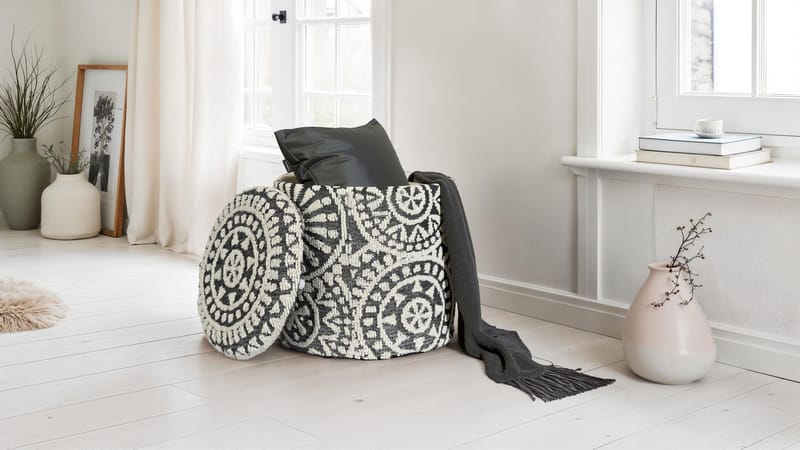 Ivoino Pall 40 cm - Svart/Vit - Möbler - Vardagsrum - Stolar & sittmöbler - Pallar - Fotpall