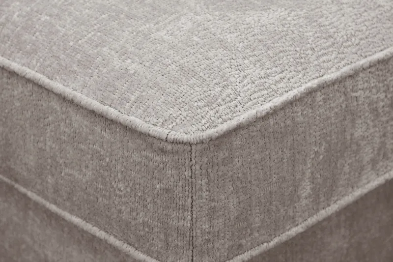 Rossita Fotpall i chenille - Grå/Brun - Möbler - Vardagsrum - Stolar & sittmöbler - Pallar - Fotpall