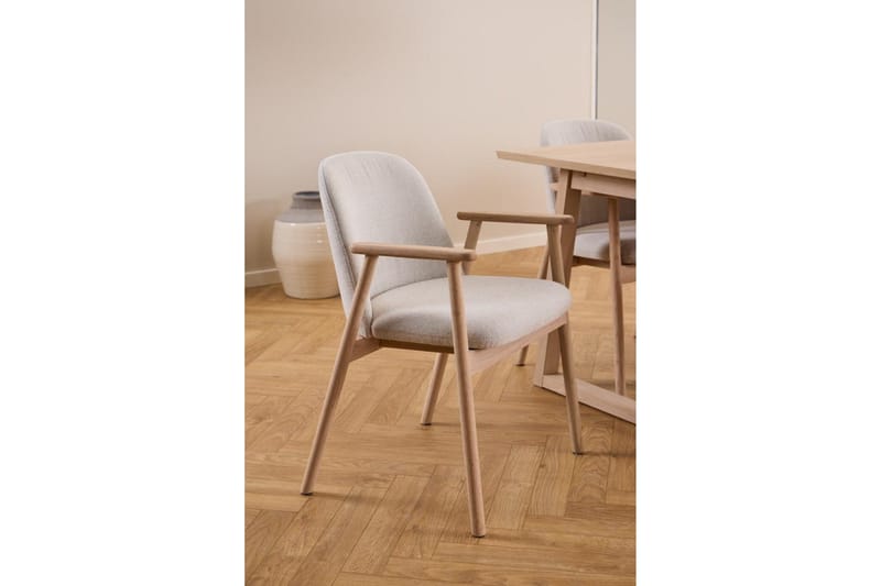 Reciclar Matstol i Bouclé med armstöd i ek trä - Beige - Möbler - Vardagsrum - Stolar & sittmöbler - Karmstolar