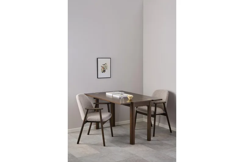 Reciclar Matstol i Bouclé med armstöd i ek trä - Mörkbrun/Greige - Möbler - Vardagsrum - Stolar & sittmöbler - Karmstolar