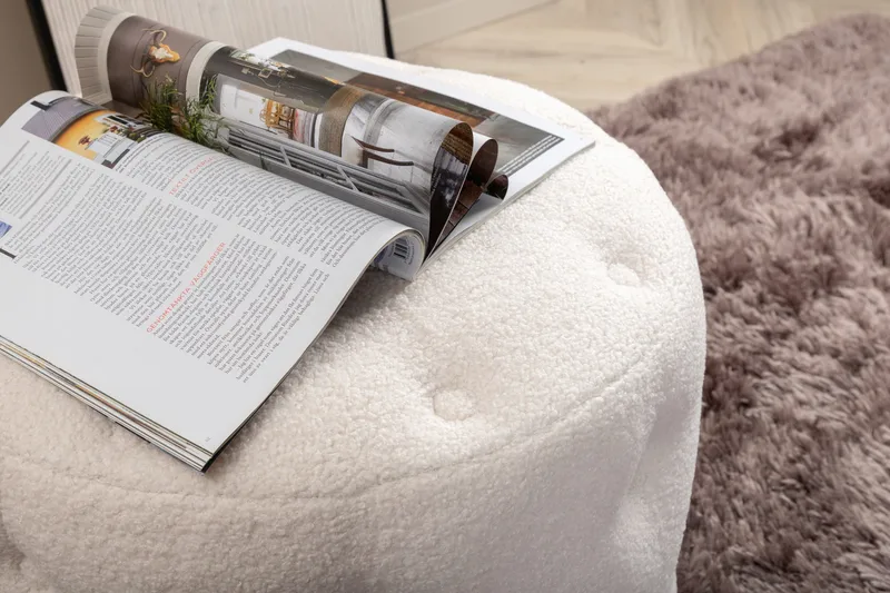 Benjamin Sittpuff - Benvit - Möbler - Vardagsrum - Stolar & sittmöbler - Sittpuff