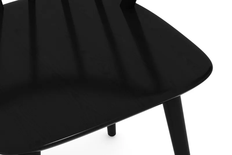 Tyrö Karmstol & matstol i massiv trä - Svart - Möbler - Vardagsrum - Stolar & sittmöbler - Pinnstolar