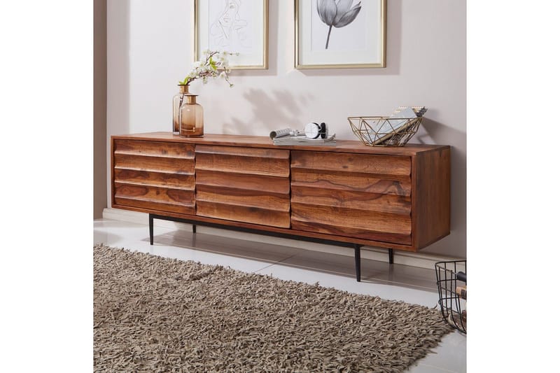 Lowboard Wohnling Massivt trä med förvaring, 3 dörrar, lantlig stil - Möbler - Vardagsrum - Tv-möbler & mediamöbler - Tv-skåp