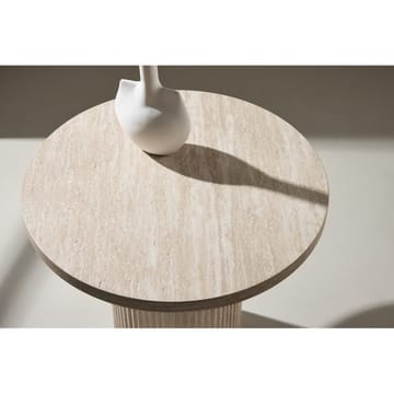 Härön Runt Soffbord 50 cm i Sten med Räfflad Pelarfot - Beige - Möbler - Vardagsrum - Soffbord & vardagsrumsbord - Soffbord