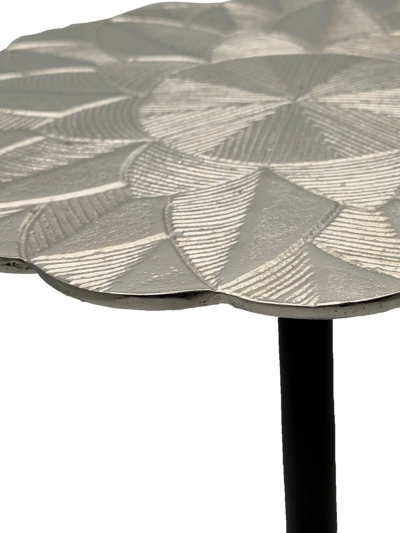 Junova Sidobord 29 cm Industriell stil - Silver och svart - Möbler - Vardagsrum - Soffbord & vardagsrumsbord - Brickbord