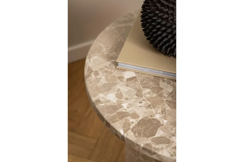 Prisa Runt Sidobord i Marmor Sten 50 cm - Beige - Möbler - Vardagsrum - Soffbord & vardagsrumsbord - Brickbord