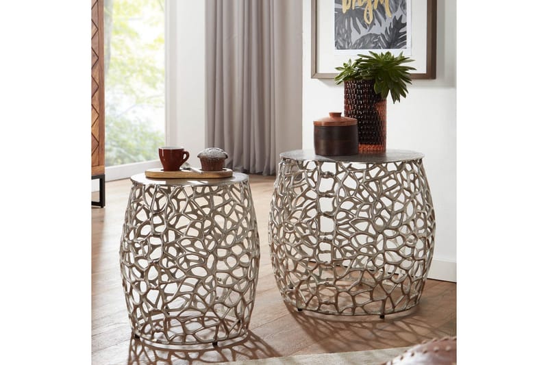 Satsbord Wohnling Set om 2 aluminiumgjutna, runda, handgjorda, modern loftstil Silver - Silver - Möbler - Vardagsrum - Soffbord & vardagsrumsbord - Satsbord