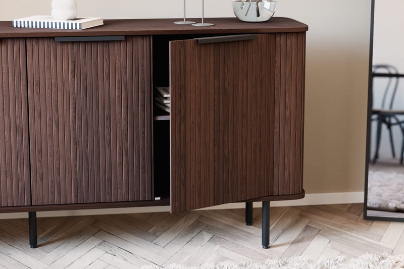 Kopparbo Sideboard med Förvaring Ribbad - Mörkbrunt / Valnöt / Trä - Förvaring - Förvaringsmöbler - Skänkar & sideboards