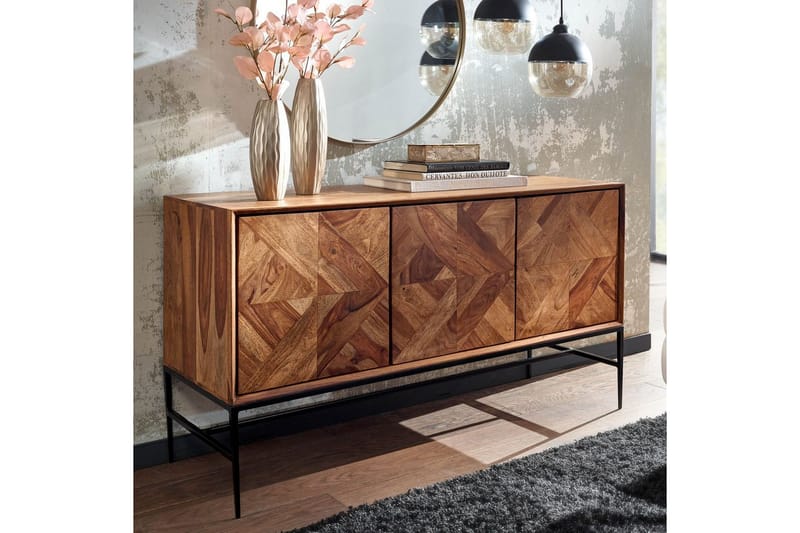 Sideboard Wohnling Massivt trä, triangulär optisk inläggning, 123 cm med 3 dörrar, industriell - Möbler - Vardagsrum - Soffbord & vardagsrumsbord - Avlastningsbord & konsolbord