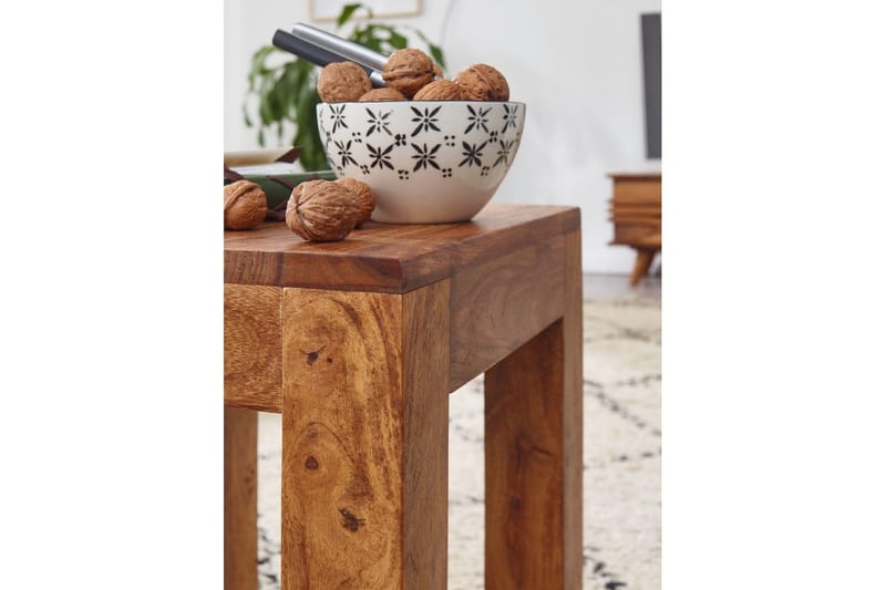 Sido bord Wohnling massivt trä 35x35cm med träben, lantlig stil Rosenträ - Rosenträ - Möbler - Vardagsrum - Soffbord & vardagsrumsbord - Brickbord