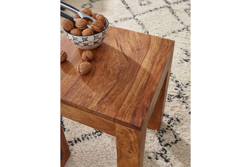 Sido bord Wohnling massivt trä 35x35cm med träben, lantlig stil Rosenträ - Rosenträ - Möbler - Vardagsrum - Soffbord & vardagsrumsbord - Brickbord