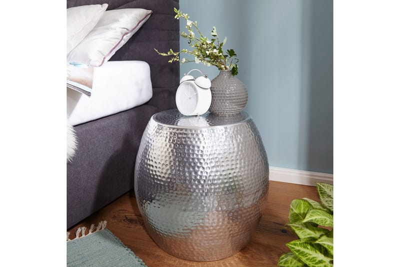 Sido bord Wohnling rund 30 cm, 42 cm höjd, aluminium med hamrat utseende, orientalisk stil Silver - Silver - Möbler - Vardagsrum - Soffbord & vardagsrumsbord - Brickbord