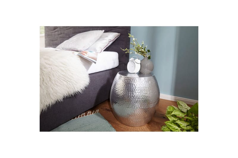 Sido bord Wohnling rund 30 cm, 42 cm höjd, aluminium med hamrat utseende, orientalisk stil Silver - Silver - Möbler - Vardagsrum - Soffbord & vardagsrumsbord - Brickbord