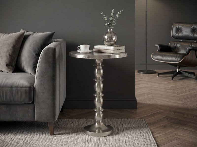Dalor Runt sidobord 40 cm i aluminium med rå finish - silver - Möbler - Vardagsrum - Soffbord & vardagsrumsbord - Sidobord & lampbord - Piedestal & pelarbord