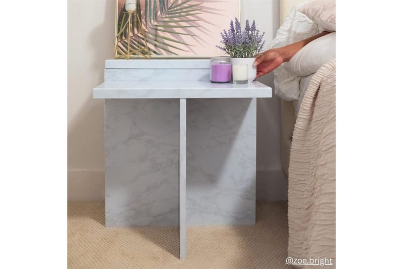 Sidobord/Avslutningsbord Brielle Vit Marmor - Vit Marmor - Möbler - Vardagsrum - Soffbord & vardagsrumsbord - Brickbord