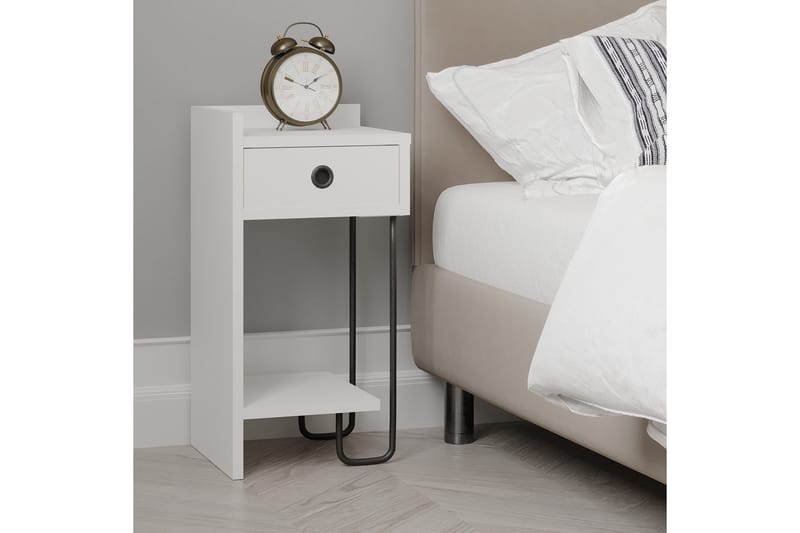 Sirius Sängbord 32x30 cm Vit - Hanah Home - Möbler - Sovrum - Sängbord