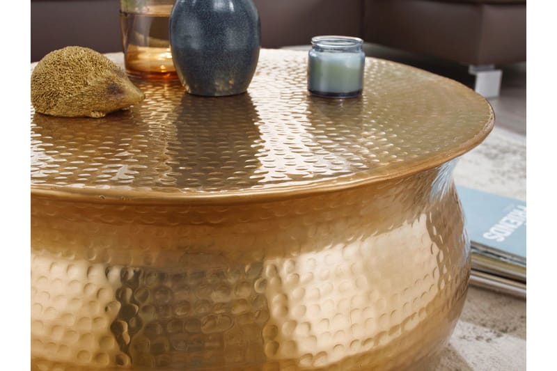 Osagie 60 cm Runt Soffbord i Metall med Hamrad Trumform - Guld - Möbler - Vardagsrum - Soffbord & vardagsrumsbord - Soffbord