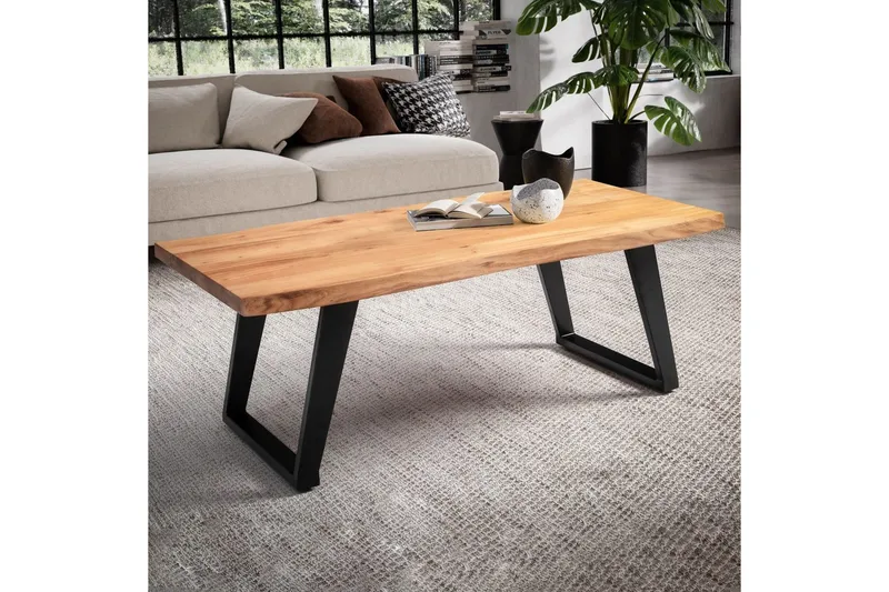 Soffbord Wohnling 120 cm massivt trä träd kant rektangulärt lantligt hus Svart, vinklade löpare - Svart, vinklade löpare - Möbler - Vardagsrum - Soffbord & vardagsrumsbord - Soffbord