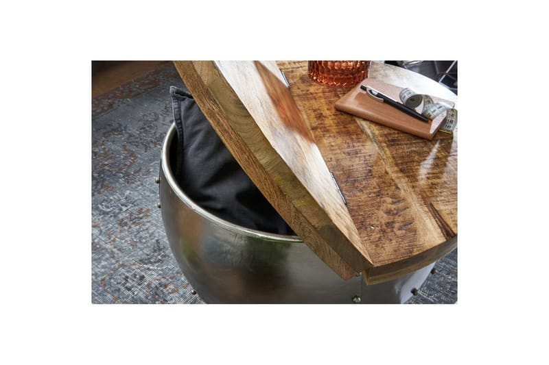 Soffbord Wohnling Massivt trä 60 cm Industriell nitad förvaringsutrymme - Möbler - Vardagsrum - Soffbord & vardagsrumsbord - Soffbord