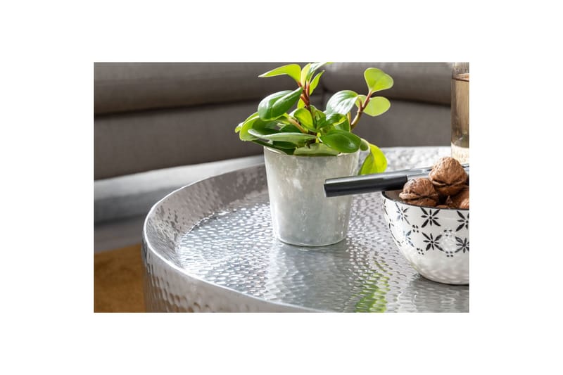 Soffbord Wohnling rund metall 60 cm hamrat utseende, orientalisk stil Silver - Silver - Möbler - Vardagsrum - Soffbord & vardagsrumsbord - Soffbord
