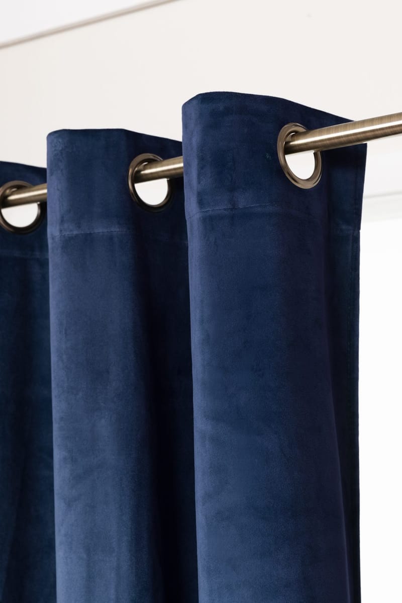 Gardin Saga 140x240 cm - Royal Blue - Textilier & mattor - Gardiner & gardinupphängning