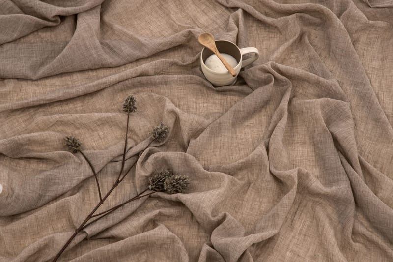 Elena Gardin 135x240 cm - Brun - Textilier & mattor - Gardiner & gardinupphängning - Gardinlängd - Kanallängd