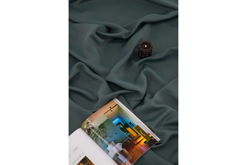 Evelyn Gardin 135x240 cm - Blå - Textilier & mattor - Gardiner & gardinupphängning - Gardinlängd - Kanallängd