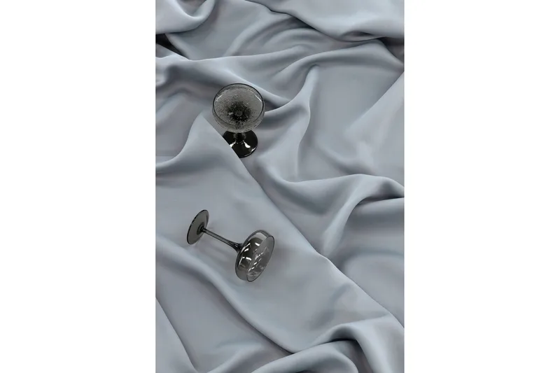 Evelyn Gardin 135x240 cm - Ljusgrå - Textilier & mattor - Gardiner & gardinupphängning - Gardinlängd - Kanallängd